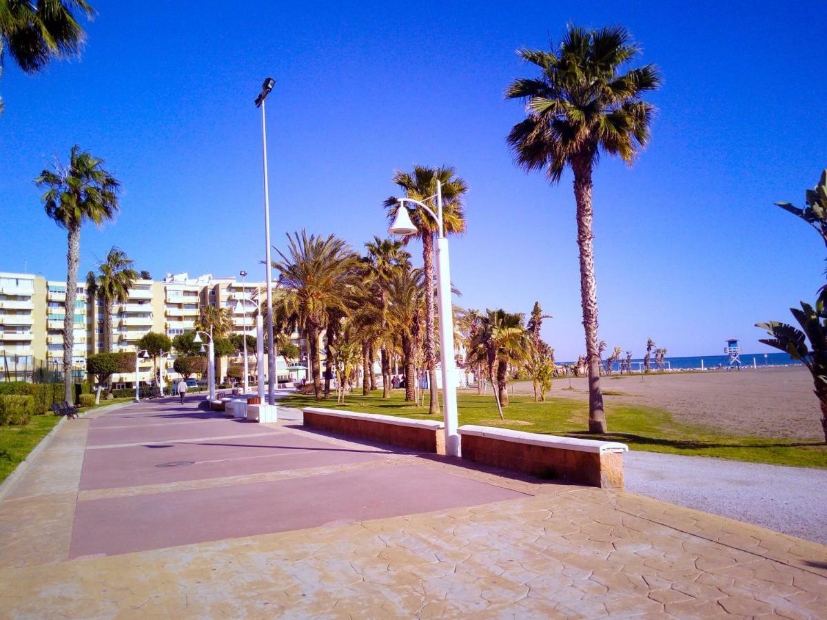 Apartamentos PLAYA LA CALA Parking gratuito Málaga Exterior foto