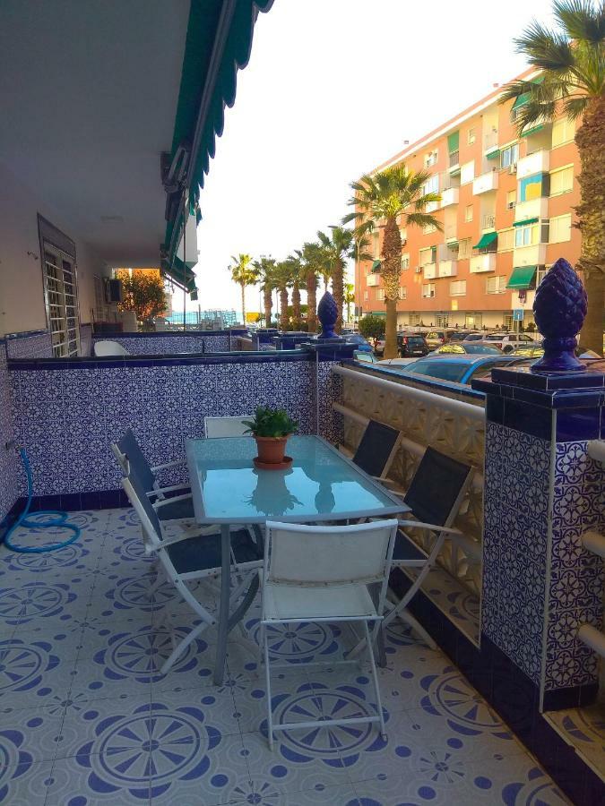 Apartamentos PLAYA LA CALA Parking gratuito Málaga Exterior foto